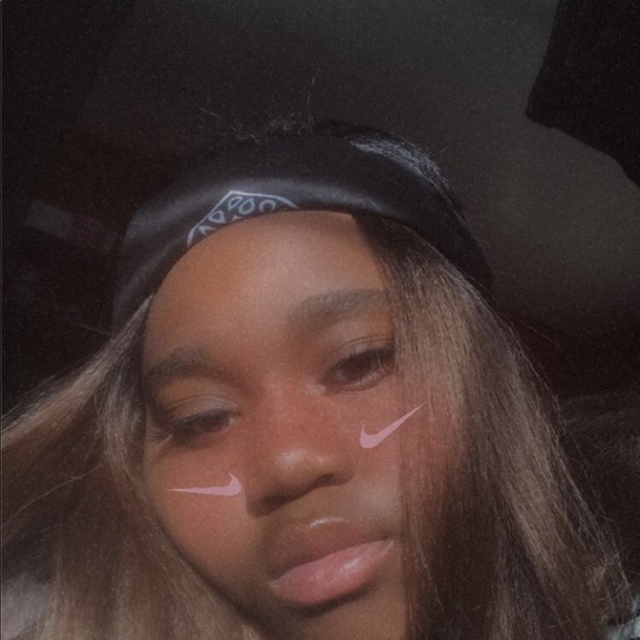 Meet your Posher, Rachel - Picture 1 of 1